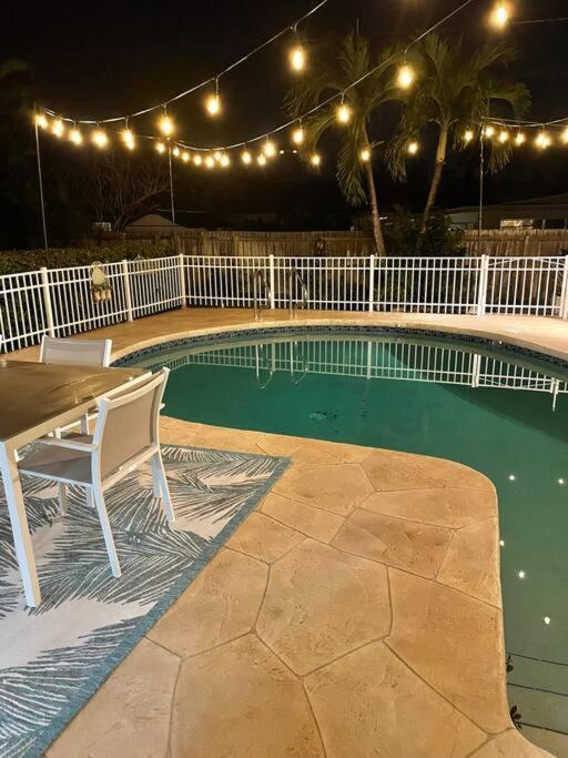 House W/ Heated Pool In Naples 5 Min To Beach Exteriör bild
