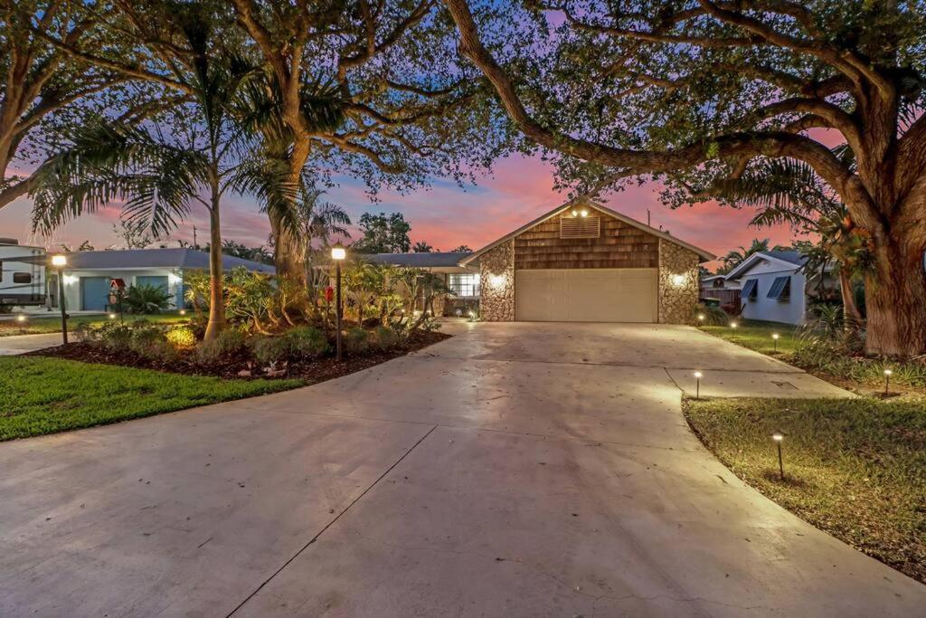House W/ Heated Pool In Naples 5 Min To Beach Exteriör bild