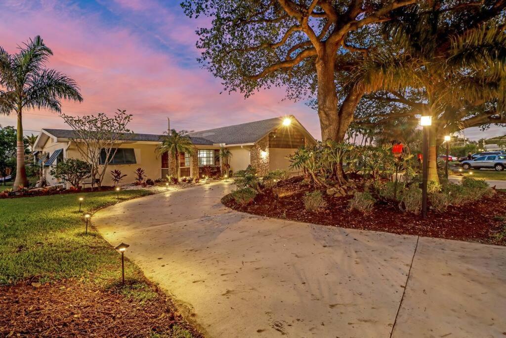 House W/ Heated Pool In Naples 5 Min To Beach Exteriör bild