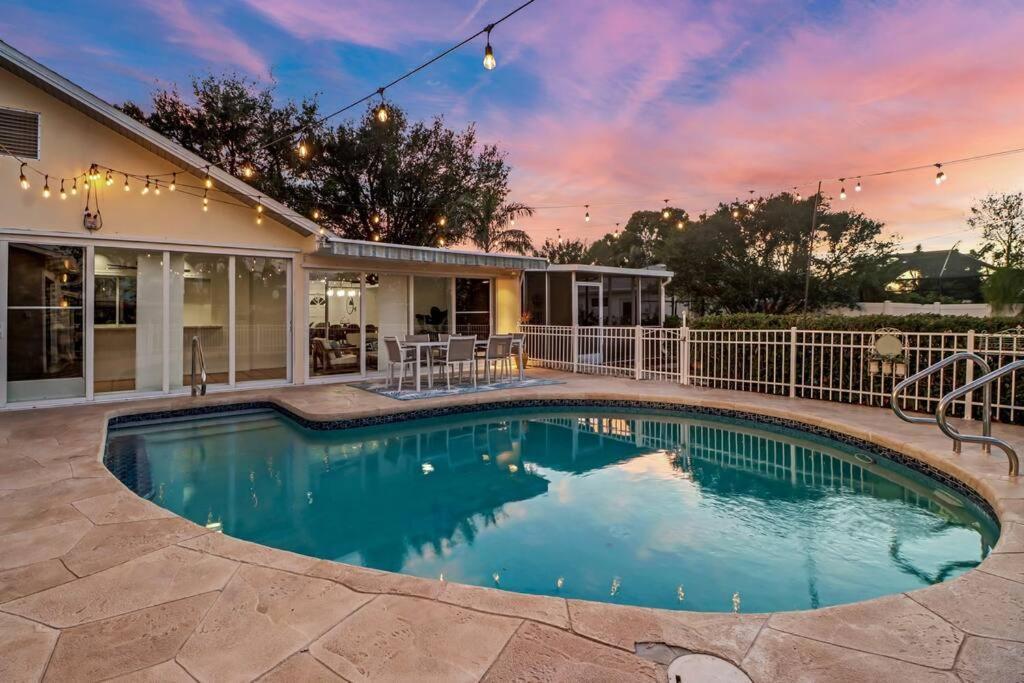 House W/ Heated Pool In Naples 5 Min To Beach Exteriör bild